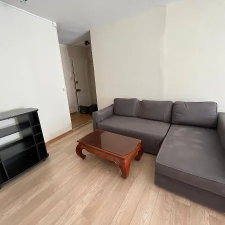 2 Pieces Au Centre * Grenoble